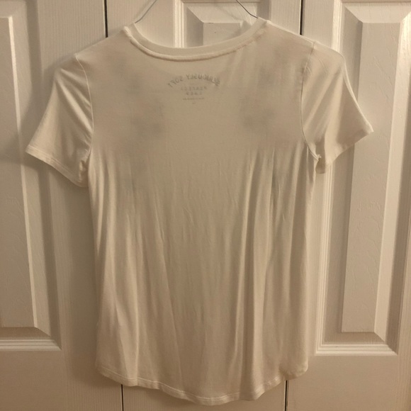 Aeropostale Seriously Soft Tee white short sleeve embroidered flowers size XS - Picture 2 of 3